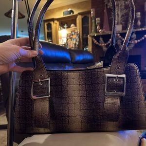 Bag and matching wallet. Looks brand new